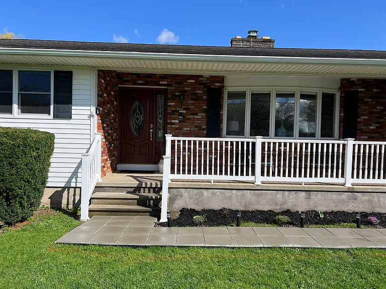 282 Windfall Rd — Photo 5
