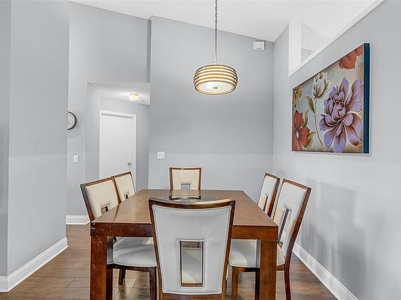 5th image of 8060 WHITE CRANE COURT