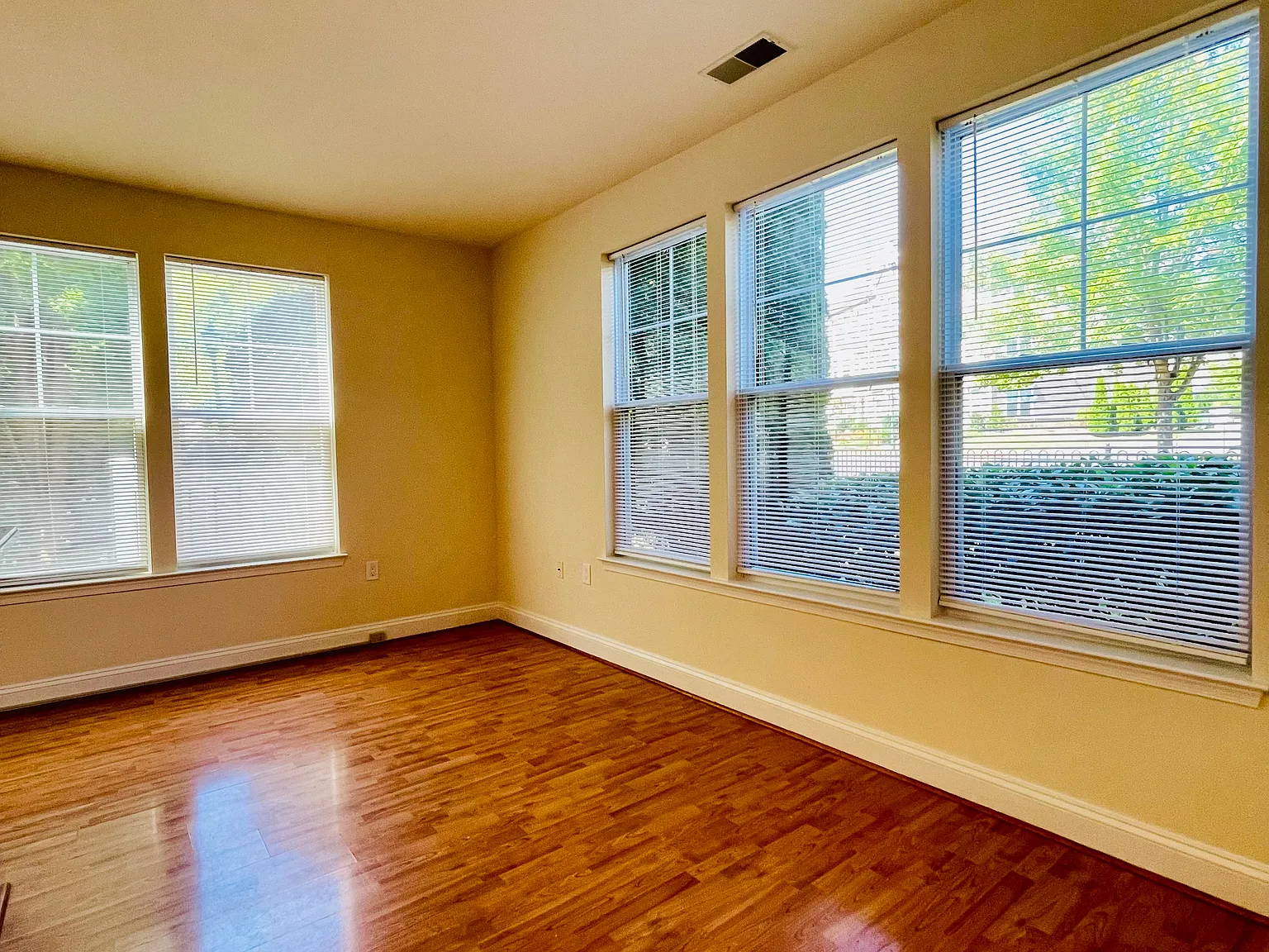 12824 Clarksburg Square Rd — Photo 3