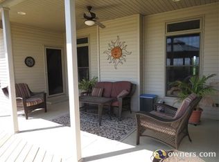 26427 Schuck Rd, Washington, IL 61571