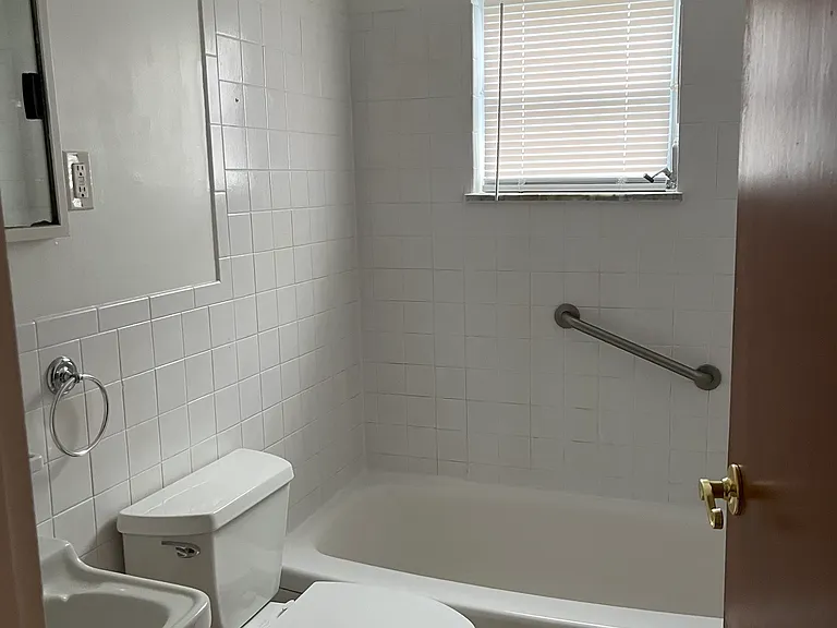 4926 Fairway Ct #4926 — Photo 3
