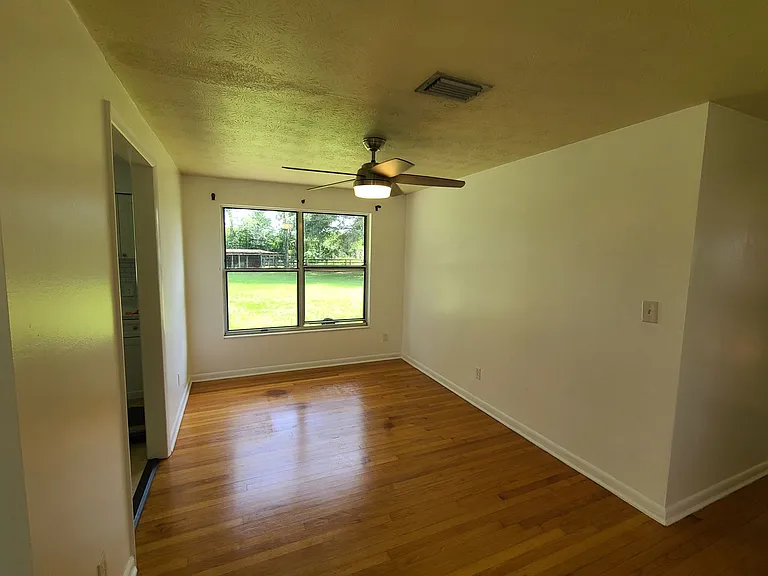 16579 SW 137th Ave — Photo 6