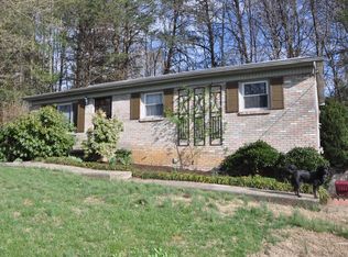 2003 Cherokee Rd, Johnson City, TN 37604