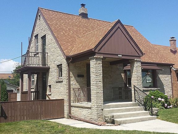2nd image of 2730 Lakeshore Dr