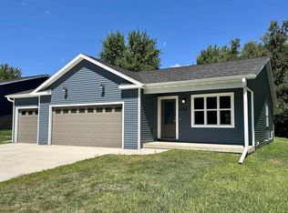2105 Roosevelt Ave, Beloit, WI 53511