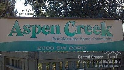 2nd image of 2467 SW Mariposa Loop