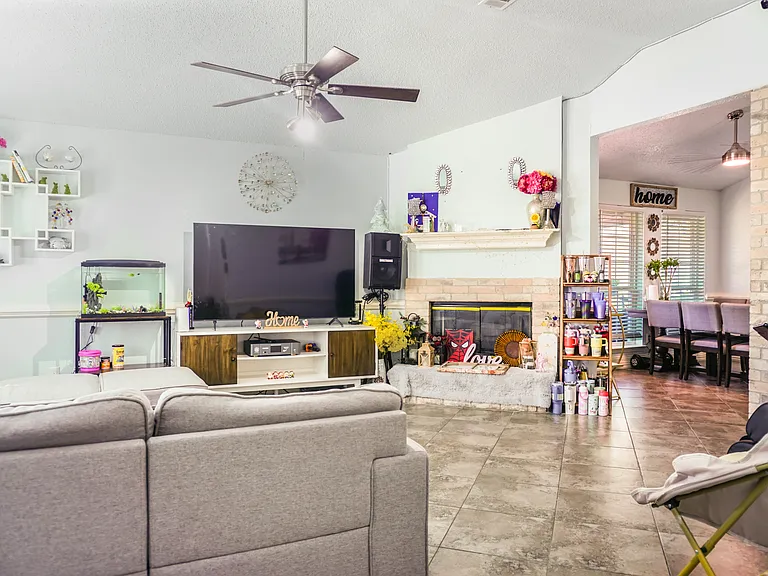 6103 Tidewater Dr — Photo 5