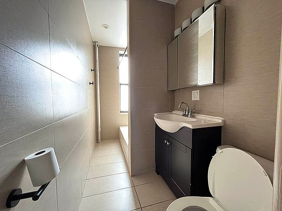 5th image of 97 Brooklyn Ave APT 6M