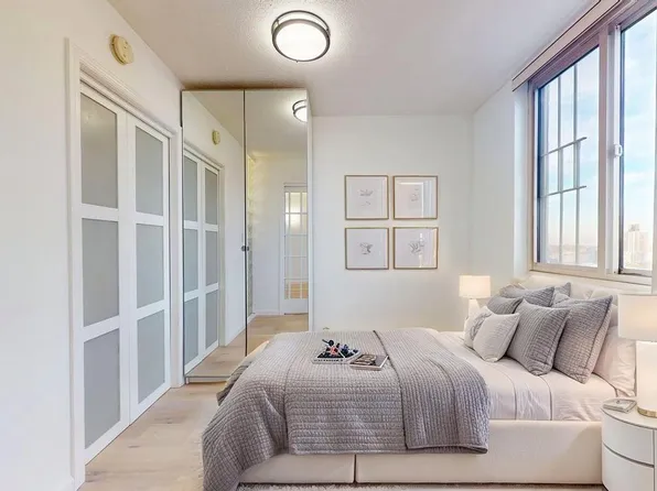 118-17 Union Turnpike image 27 of 49