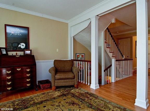 2nd image of 3019 Highland Ave
