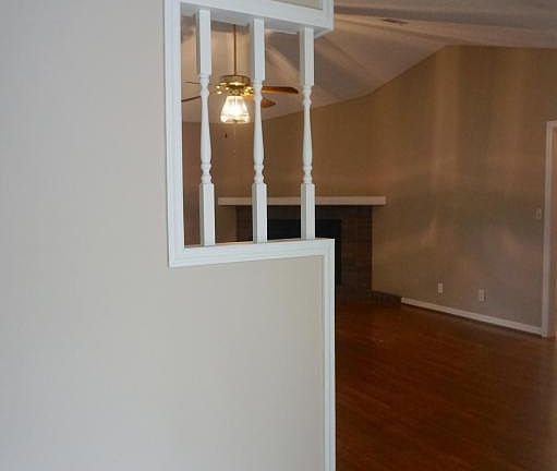 4th image of 2759 Seminole Dr
