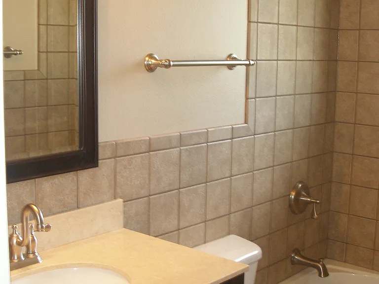 1404 Cypress Dr — Photo 5