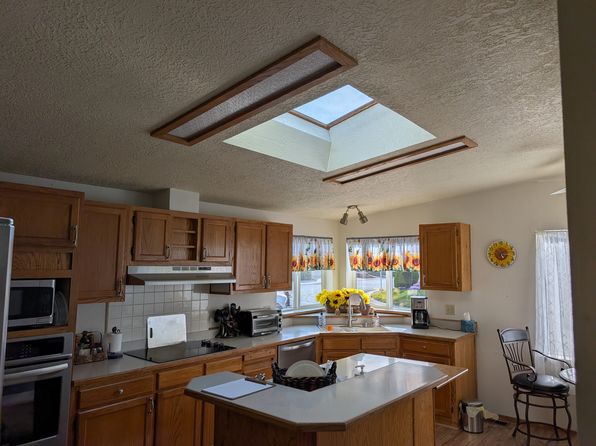 1303 Icicle Pl