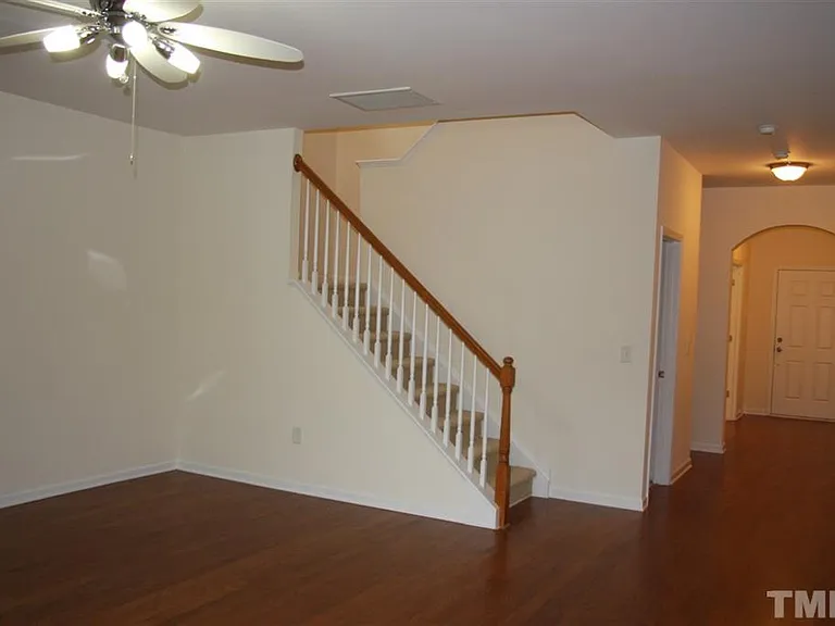 721 Sweet Laurel Ln — Photo 8