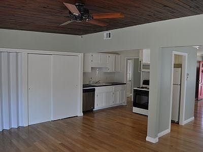 5th image of 6709 Alcove Ave