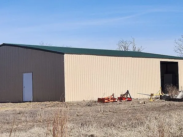 1601 D390 Rd, Dustin, OK 74839