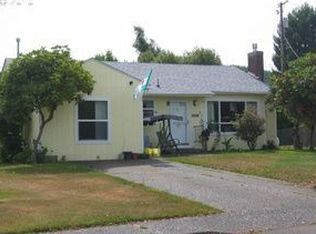 2688 Highlands Dr, Reedsport, OR 97467