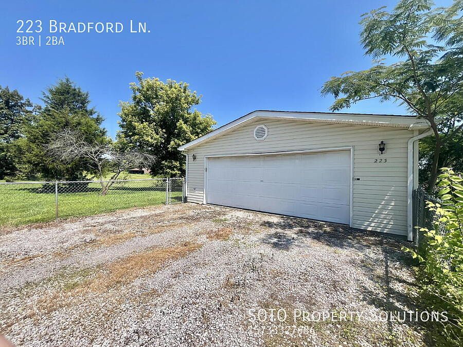 1st image of 223 Bradford Ln