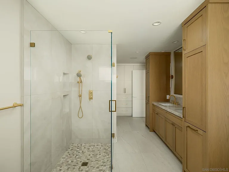 5503 Linda Rosa Ave — Photo 13