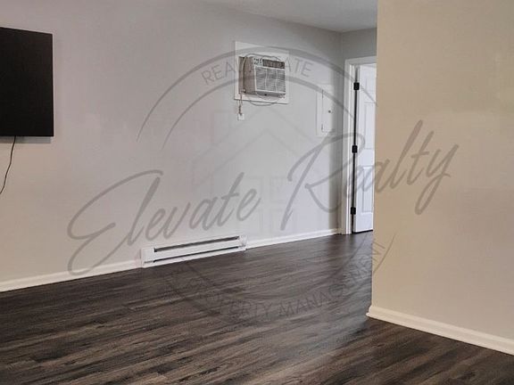 5th image of 219 Bakertown Rd #0