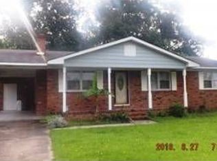 2149 Tweed Dr, Fayetteville, NC 28304