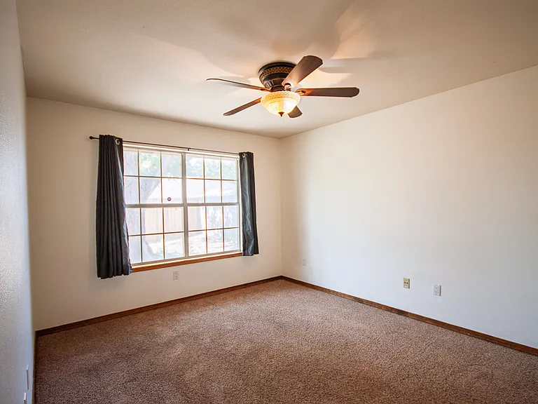 421 Chanticleer Pl — Photo 21