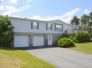 2004 Port Royal Rd, Clarks Summit, PA 18411