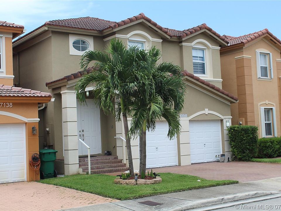 1st image of 10979 NW 87th Ln