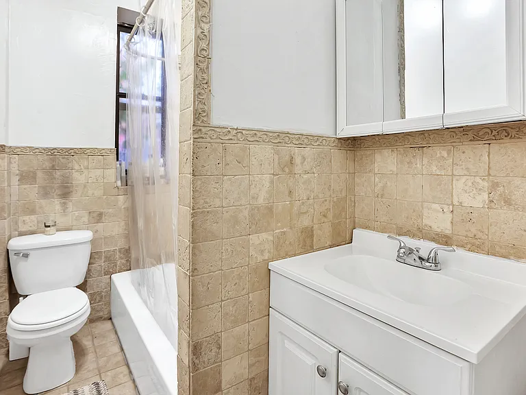417 Saint Johns Pl #1F — Photo 4