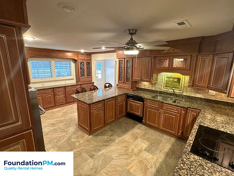 7939 Dovie Ln — Photo 3