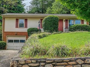 306 Highfield Rd, Salem, VA 24153