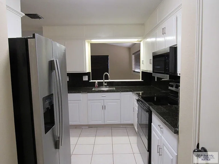 918 E Leggett Rd — Photo 8