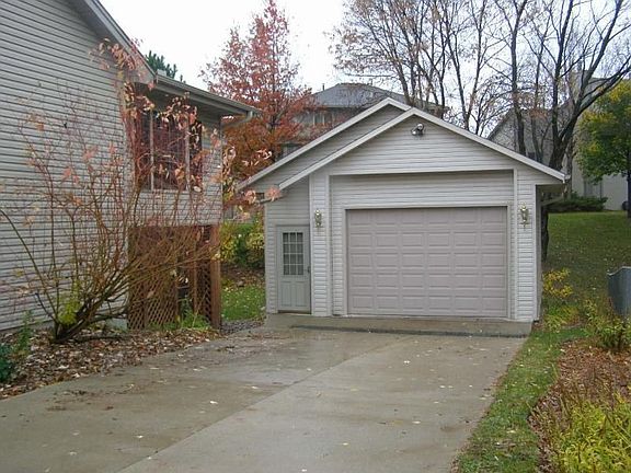 3rd image of 3101 E 126th St