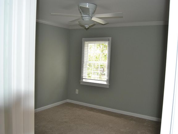 5th image of 107 Loudoun St SW #203