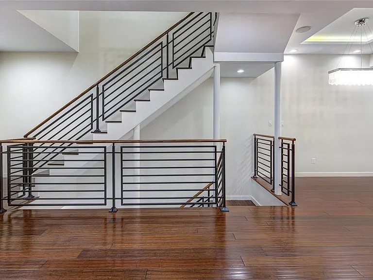 605 Jewett St — Photo 10