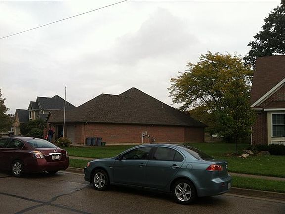 3rd image of 1255 Sharon Ave