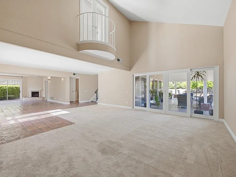4500 Yorkfield Ct — Photo 9