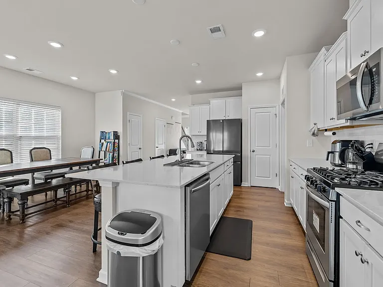 18045 Stark Way — Photo 11