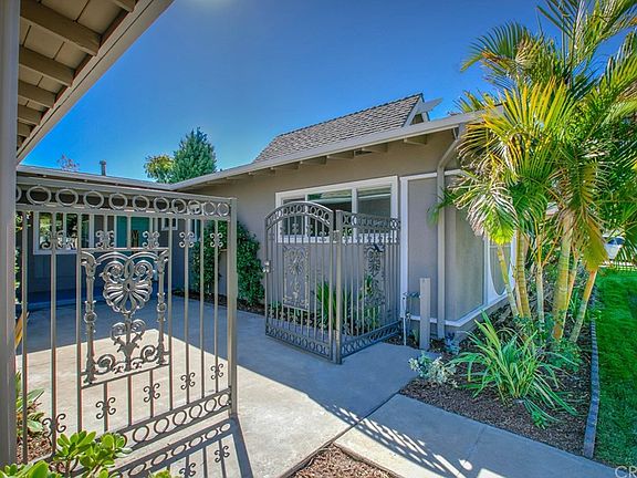 4th image of 2918 E Greenhedge Ave