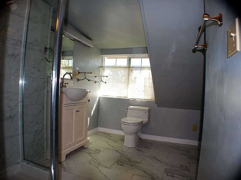 1425 Martin Luther King Jr Way #1 — Photo 3