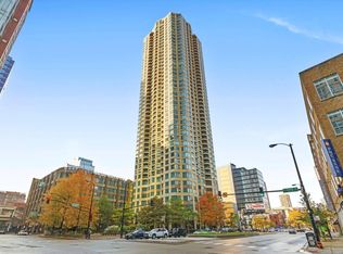 400 N La Salle Dr APT 1807, Chicago, IL