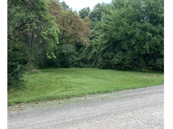 25891 Ballard St, Harrison Township, MI 48045