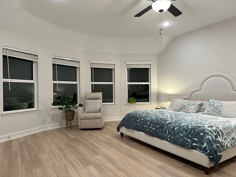 2317 Chapel Cross Ln — Photo 18
