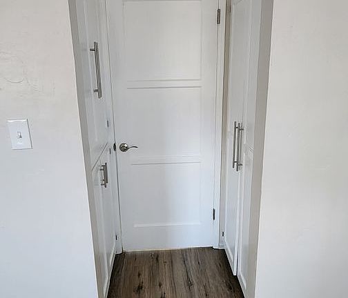 5th image of 3073 Meade Ave #3079