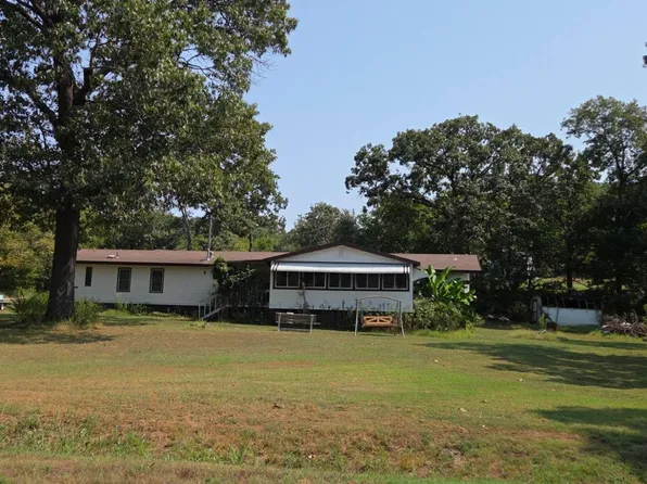 1403 Glendale Rd, Joplin, MO 64804