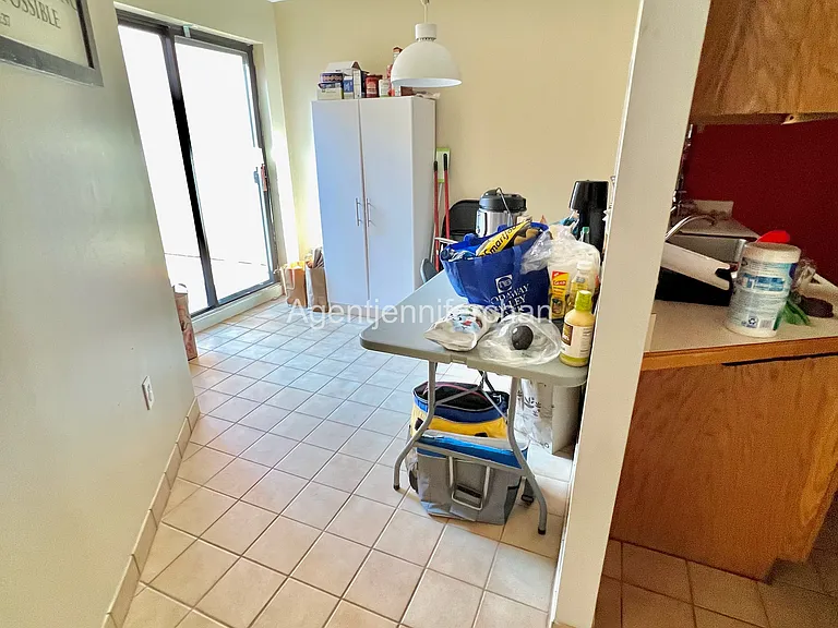 147 Kelton St #715A — Photo 4