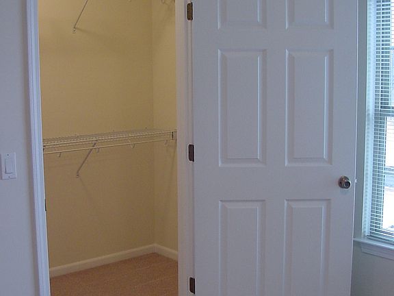 Walk-in style closets in both bedrooms