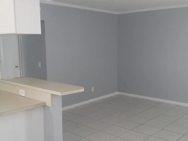 225 5th Ave NE #36 — Photo 3