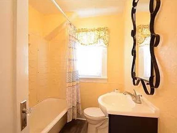 5th image of 1123 S 21st St