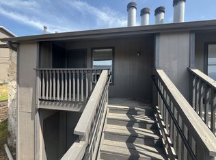 821 Bracewood Cir APT C, San Marcos, TX 78666